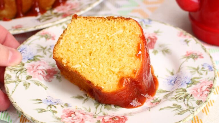 Bolo de Fubá com Goiabada Fofinho e Cremoso no Liquidificador