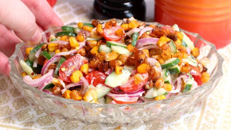 Salada com Milho Assado: Receita Refrescante, Cremosa e Prática