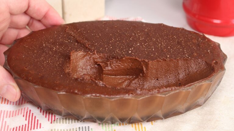 Creme de Chocolate com Pêssego em 2 Ingredientes: Sobremesa Fácil e Cremosa